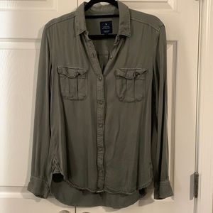 American Eagle Outfitters Vintage Boyfriend Button Down